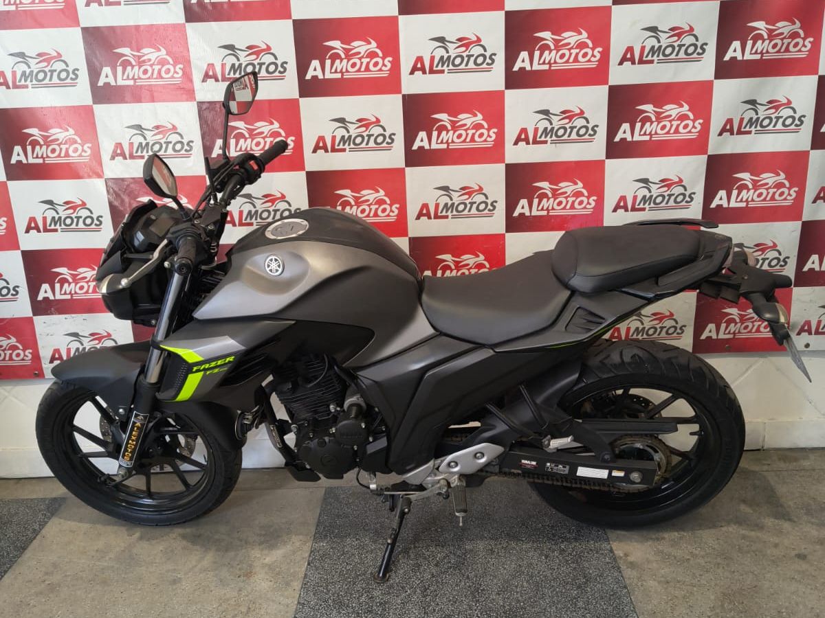 YAMAHA FZ25 FAZER 250 — foto 1